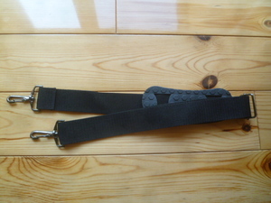  unused shoulder .. belt only shoulder pad attaching bag. string band 