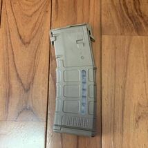 米軍放出品 米軍実物 MAGPUL マグプル PMAG 30 GEN M3 30連マガジン WINDOW 両窓 5.56mm コヨーテ (管理番号S28)_画像2