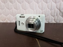 Nikon ニコン COOLPIX S6900 ホワイト コンパクトデジタルカメラ_画像4
