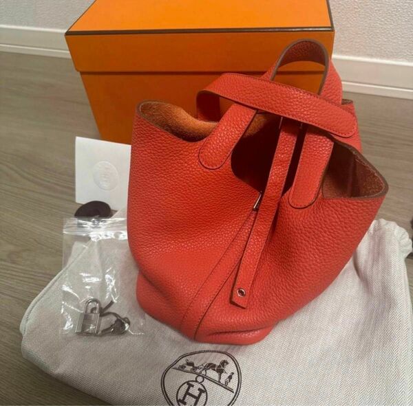 HERMES エルメス　ピコタンロック　PM