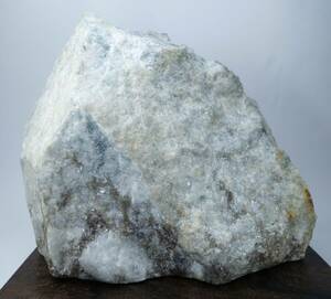 糸魚川 　翡翠原石　 約2.25kg　 鑑賞石 　インテリア 　高透過　　装身具材　　鉱物