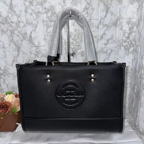 新品★COACH デンプシー キャリーオール ウィズ パッチC2004