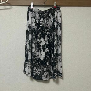 GAP ギャップ白黒スカート