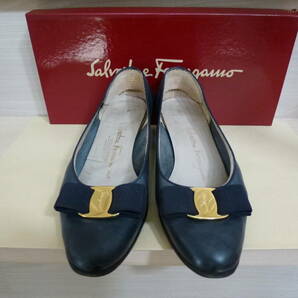 □[Salvatore Ferragamo]サルヴァトーレ フェラガモ ヴァラ①（5 1/2C）