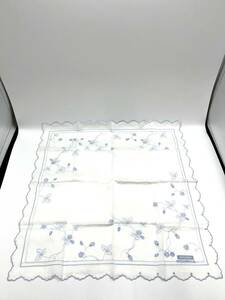 【シール付き未使用品】WEDGWOOD　ウェッジウッド　スカーフ　ハンカチ　ライトブルー刺繍　花　フラワー　コットン　47×47