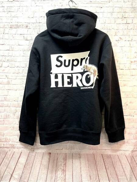 【美品】Supreme　シュプリーム　ANTIHERO DOG Hooded Sweatshirt アンチヒーロー ドッグ　フーディー スウェットシャツ パーカー　S