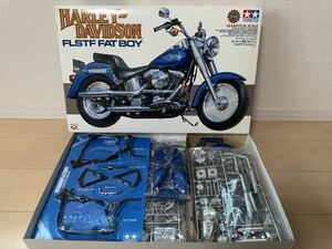 [ новый товар ][ распроданный ] Tamiya 1/6 Harley Davidson FLSTF Fatboy пластиковая модель редкий модель Tamiya Terminator 2shuwarutsenega-