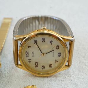 F591 GUESS/ALBAなど ゴールドカラー 腕時計 メンズ レディース アクセサリー クォーツ 大量 セット まとめて おまとめ まとめ売り 不動品の画像5