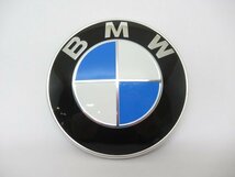 【送料込】 BMW 純正 ボンネット トランク フロント バンパー エンブレム 82mm 7057794 (n095233)_画像1