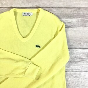 SD9-808★70's★糸巻きタグ★ビンテージ【IZOD LACOSTE ラコステ】ワニロゴ ロングリブ Vネック セーター【メンズ M】黄 古着 ニット