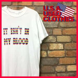 ME11-058★USA直輸入★状態良好★【IT ISN'T IN MY BLOOD】白 レインボープリント 半袖 Tシャツ【メンズ M】音楽 テキスト GILDAN USA古着