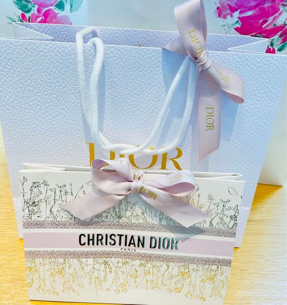 本日中発送 Dior ディオール 母の日 限定ラッピング ショッパー(大)+ ギフトボックス