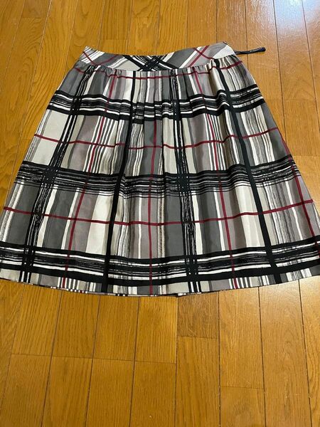 バーバリー絹スカート　サイズ40
