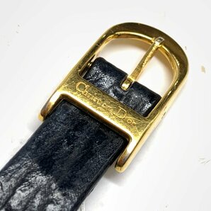 f001 Z4 41. Christian Dior クリスチャンディオール レディース腕時計 QZ 3032 レザーベルト ブラック系 動作品の画像9