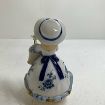 f001 N Demain ドマン 陶器製 陶器人形 オルゴール 花束を持った少女 高さ14cm 動作確認済_画像2