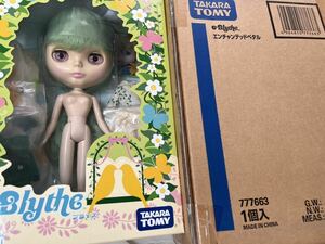 ブライス エンチャンテッド ペタル　Blythe タカラトミー