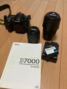 Nikon D7000 55mm、300mmレンズ、充電器、マニュアル