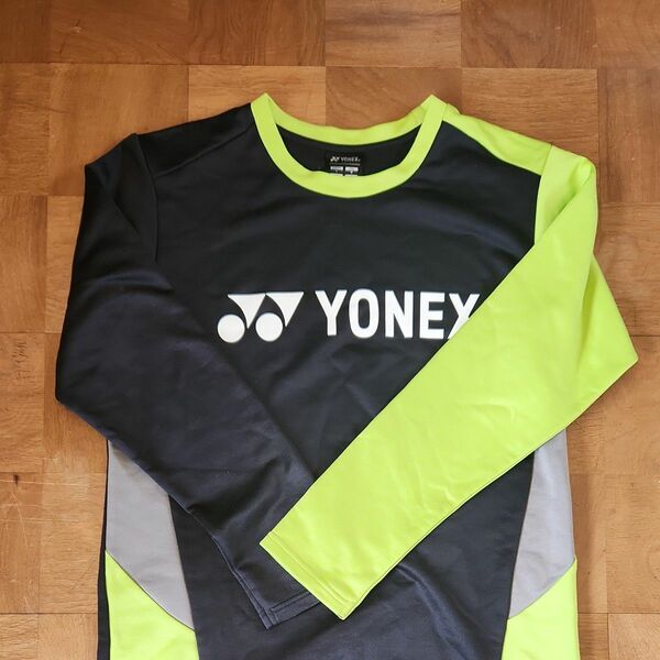 YONEX ライトトレーナー