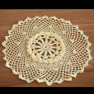 [ free shipping ] yellow lacework 23cm hand made handmade goods 