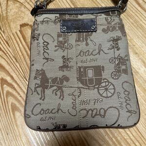 コーチcoach ポシェットショルダーバッグ サコッシュ 未使用　美品