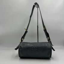 1円 【美品】 希少筒形 vivienne westwood ヴィヴィアンウエストウッド ショルダーバッグ オーブ型押し レザー_画像2