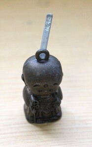 ▲な-300 おみくじ 地蔵 中古　キーホルダー 箱なし　大きさ/約寸：高さ3.5cm 幅2cm 奥1.5cm 重さ20g