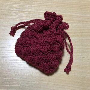 かぎ針編み巾着　ポーチ　小物入れ　化粧ポーチ　手編み　ハンドメイド