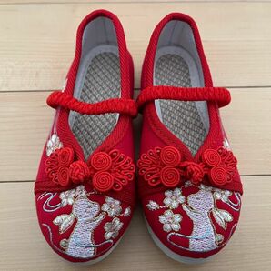 【未使用】七五三 草履代わりに履ける靴 着物に合わせる靴　15cm キッズシューズ　赤色　和風　草履　女の子