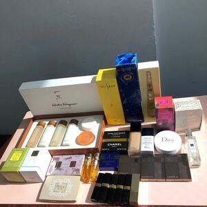  unused contains cosme perfume 27 point set Chanel Joe ma loan Balenciaga Lunasol Dior NIKOS lipstick cosmetics eyeshadow 