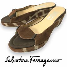 k50 希少デザイン SANNY 未使用 定価5.8万円 Salvatore Ferragamo サルヴァトーレフェラガモ ミュール サンダル スエードレザー 6.5 正規_画像1