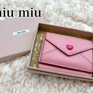 【miu miu】 ミュウミュウ コンパクトウォレット レザー ピンク 短財布