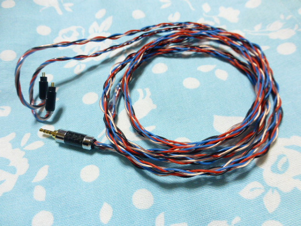 UE IEM qdc 用 ケーブル MOGAMI 2799 八芯 ブレイド編み込み 2 5mm4極