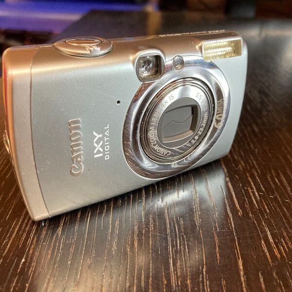 Canon IXY 800is デジタルカメラ