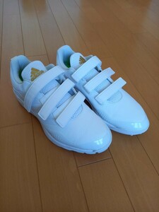 adidas 野球　トレーニングシューズ サイズ : 26.5