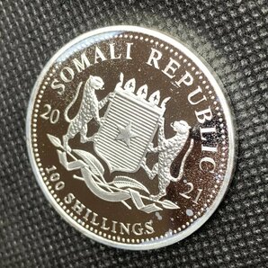 31.1グラム 2021年 (新品) ソマリア「アフリカ ワイルドライフ・ゾウ」純銀 1 オンス 銀貨の画像4