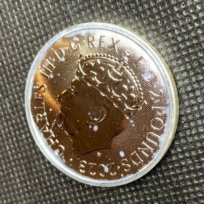 31.1グラム 2023年 (新品) イギリス「チャールズ3世戴冠式記念」純銀 1オンス 銀貨の画像4