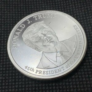 31.1グラム (新品) アメリカ「ドナルド・J・トランプ大統領」純銀 1オンス メダルの画像5