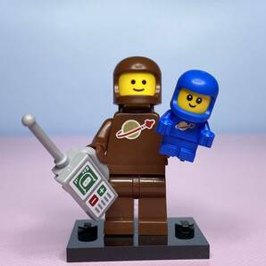 レゴ LEGO ミニフィグ シリーズ 24から 宇宙飛行士とスペースベイビー 71037の画像1