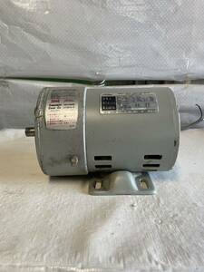 Toshiba モーター 35W 4POLES SINGLE PHASE INDUCTION MOTOR 100V 50/60Hz GEAR MOTOR 10 GMS 35 中古　通電OK モーターが回転確認済み