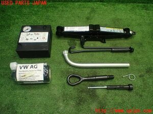 1UPJ-15597805]VW ポロGTI(AWCZP)車載工具 中古