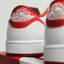 新品 28.0cm ナイキ エア ジョーダン レトロ 赤 白 White UNIVERSITY Red NIKE AIR JORDAN 1 LOW OG 箱付き 未使用 正規品 本物 CZ0790-161_画像4