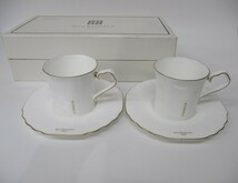 【5-136】 GIVENCHY　ジバンシー　ペアコーヒーセット　カップ＆ソーサー　ペア　2個セット　陶器　食器　茶器　白 箱付_画像2