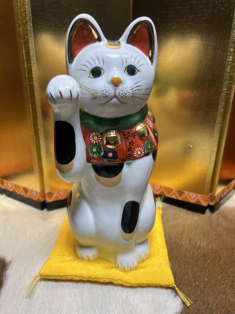 Yahoo!オークション -「猫 置物」(九谷) (日本の陶磁)の落札相場 Yahoo!オークション -「猫 置物」(九谷) (日本の陶磁)の落札相場