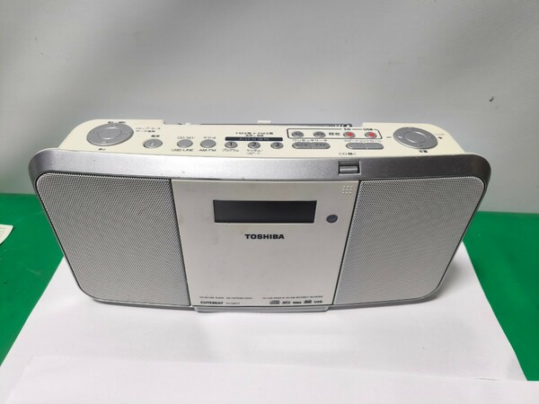 「2FJ120」動作品 TOSHIBA 東芝 SD/USB/CDラジオ TY-CRX71 本体のみ リモコン/電源アダプタ無し (240507)