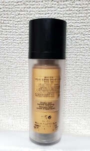  junk Bare Minerals original liquid mineral foundation light 08