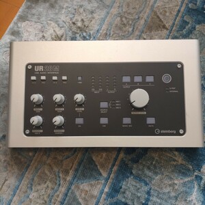 steinberg audio interface UR28M ( box none )