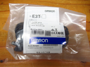 未開封品 OMRON オムロン　E3T-ST12 超小型・超薄型アンプ内蔵形光電センサ 管理6E0507M-YP