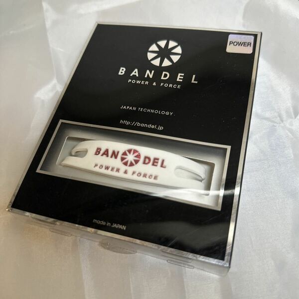 BANDEL(バンデル) ブレスレット　メタリックシリーズ　　 ホワイト×ピンク　サイズ　LL 20.5 バランス力　回復力　集中力　廃盤