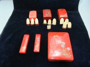  koto tool * traditional Japanese musical instrument koto nail . lacquer box ( gold paint .). case * cell Lloyd. case case . equipped 