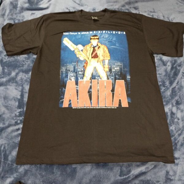 AKIRA アキラ　Tシャツ　XLサイズ